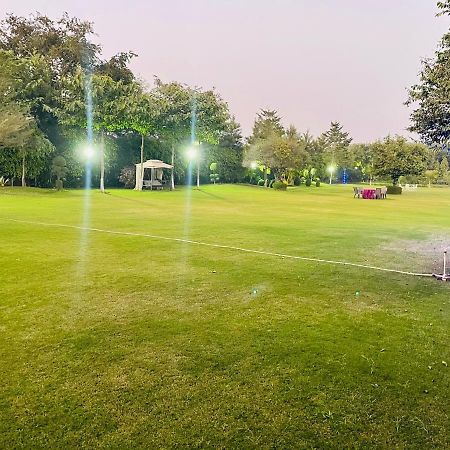 Anantam Aravali Villa Гургаон Екстериор снимка